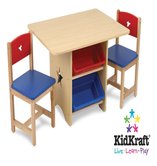 KidKraft Kindersitzgruppe mit Tisch und zwei Stühlen