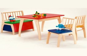 KidKraft Holz Kindertisch und Stühle in Sternchenoptik